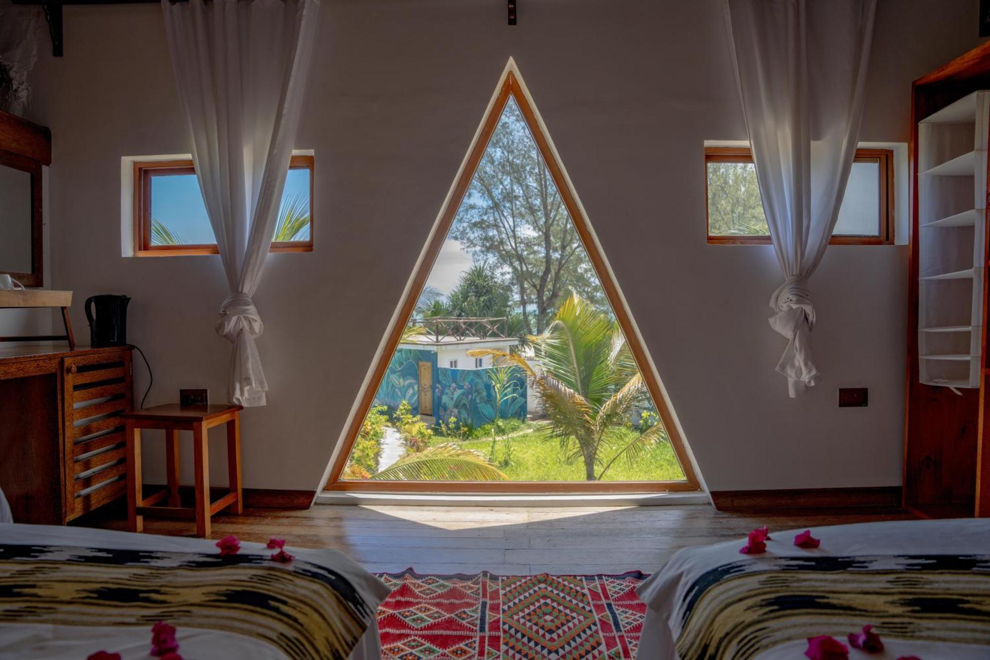 פוואני מצ'אנגני La Perla Beach Resort, Zanzibar - Your Beachfront Private Haven מראה חיצוני תמונה